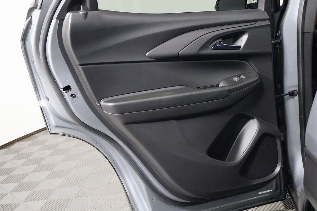 Thumbnail: 2023 Chevrolet TrailBlazer - 13