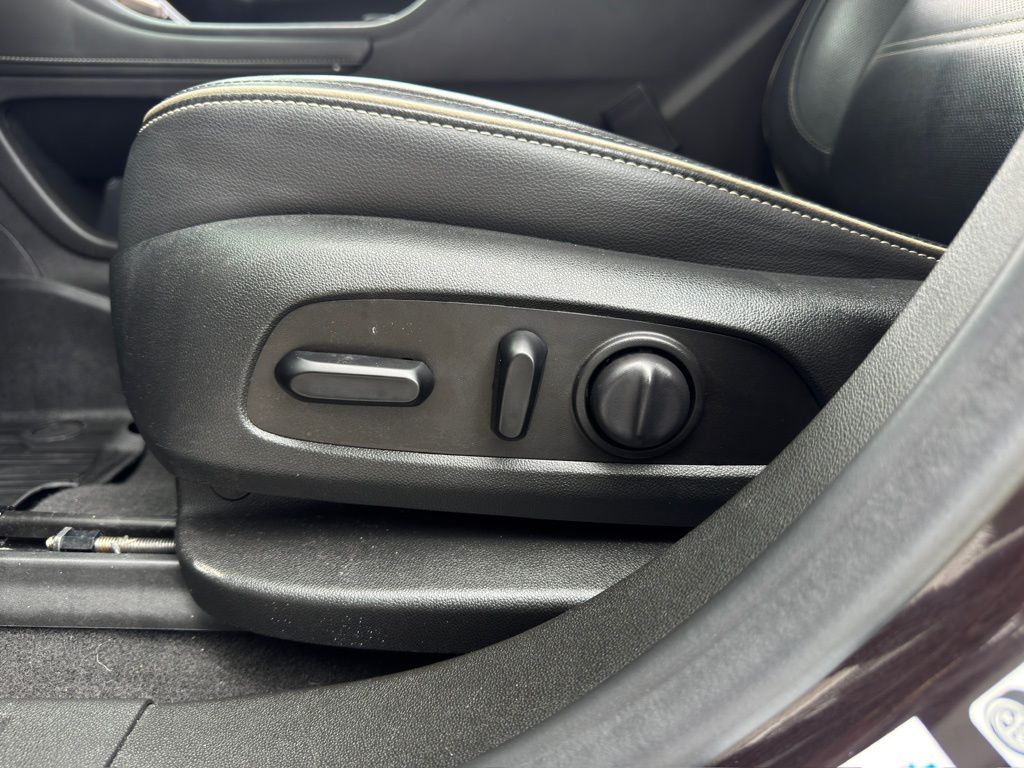 2020 GMC Acadia Denali - 11