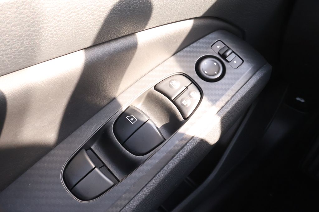 Thumbnail: 2024 Nissan Altima - 31