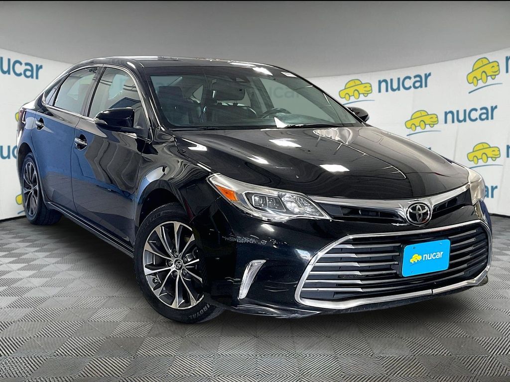 Midnight Black Metallic 2018 Toyota Avalon Sedan Front-Wheel Drive 6-Speed Automatic
