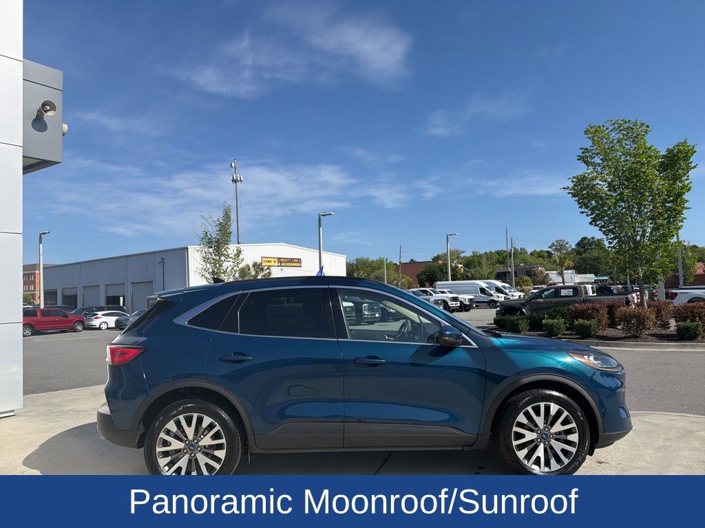 2020 Ford Escape Titanium