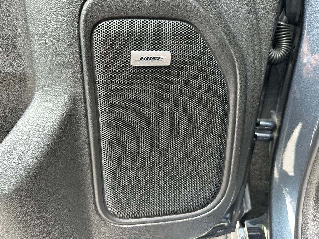 Thumbnail: 2020 Chevrolet Silverado 1500 - 16