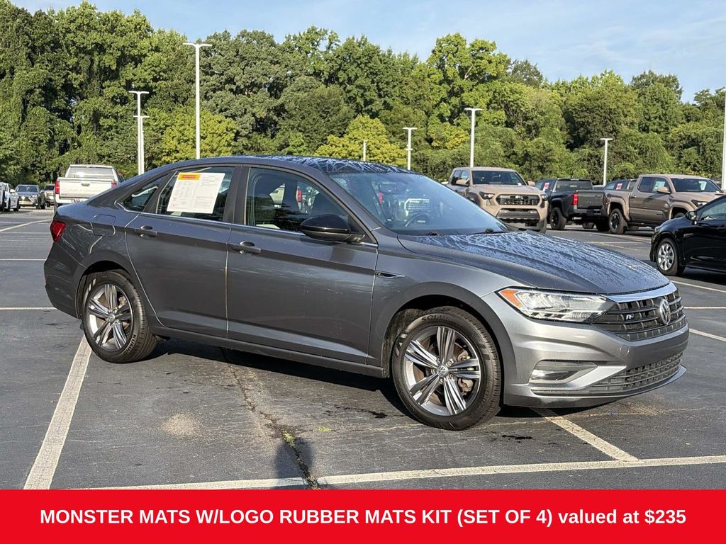 Platinum Gray Metallic 2019 Volkswagen Jetta Sedan Front-Wheel Drive 8-Speed Automatic