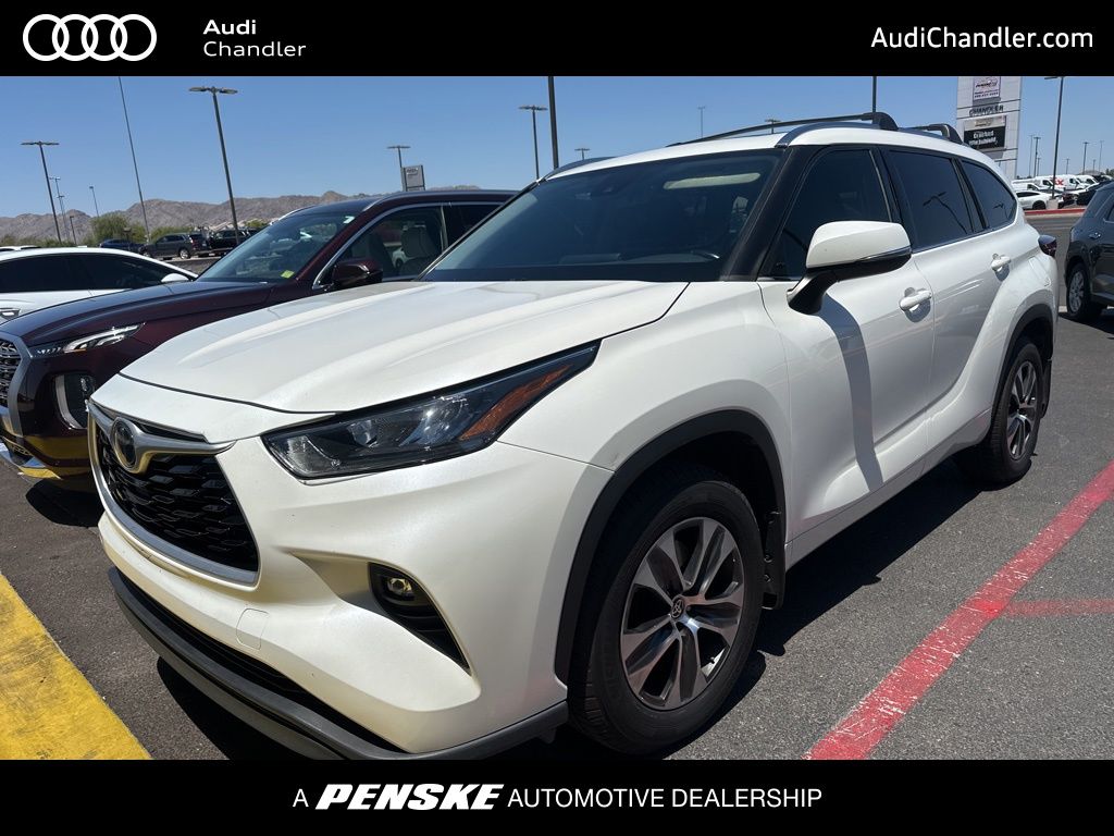 2020 Toyota Highlander XLE -
                Chandler, AZ