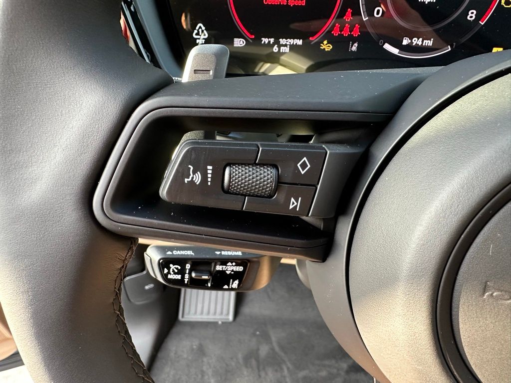 Thumbnail: 2026 Porsche Cayenne - 18