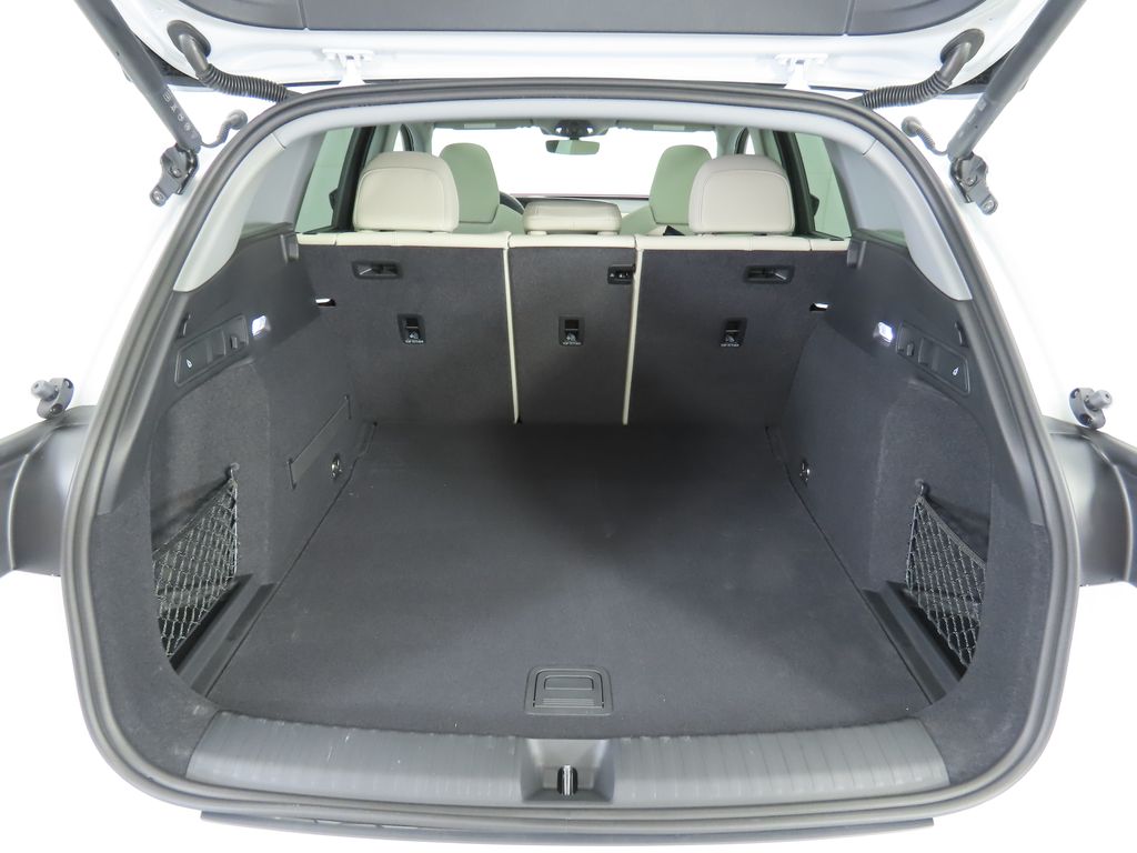 2025 Audi Q6 e-tron Premium 28