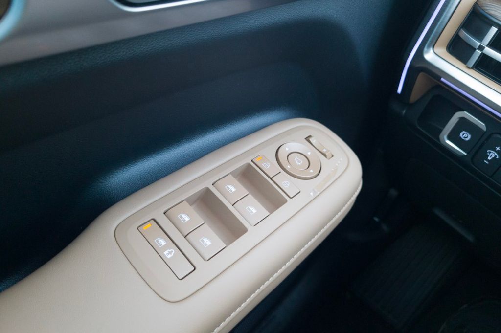 New 2027 Gray Hyundai Calligraphy image 33