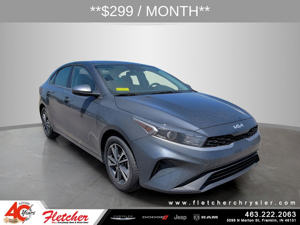 Gravity Gray 2024 Kia Forte Sedan Front-Wheel Drive Continuously Variable Transmission