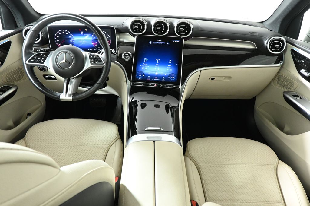 Thumbnail: 2023 Mercedes-Benz GLC - 4