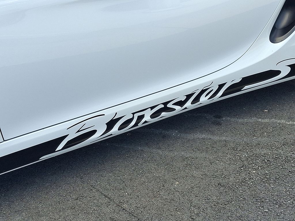 Thumbnail: 2015 Porsche Boxster - 30