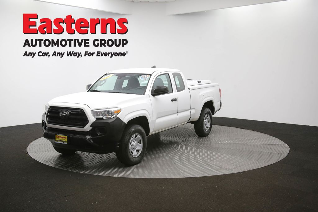 Used 2018 White Toyota SR image 52