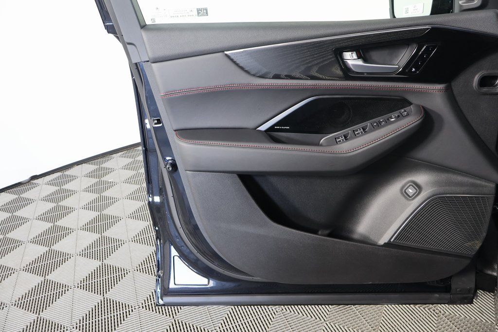 Thumbnail: 2026 Acura MDX - 7
