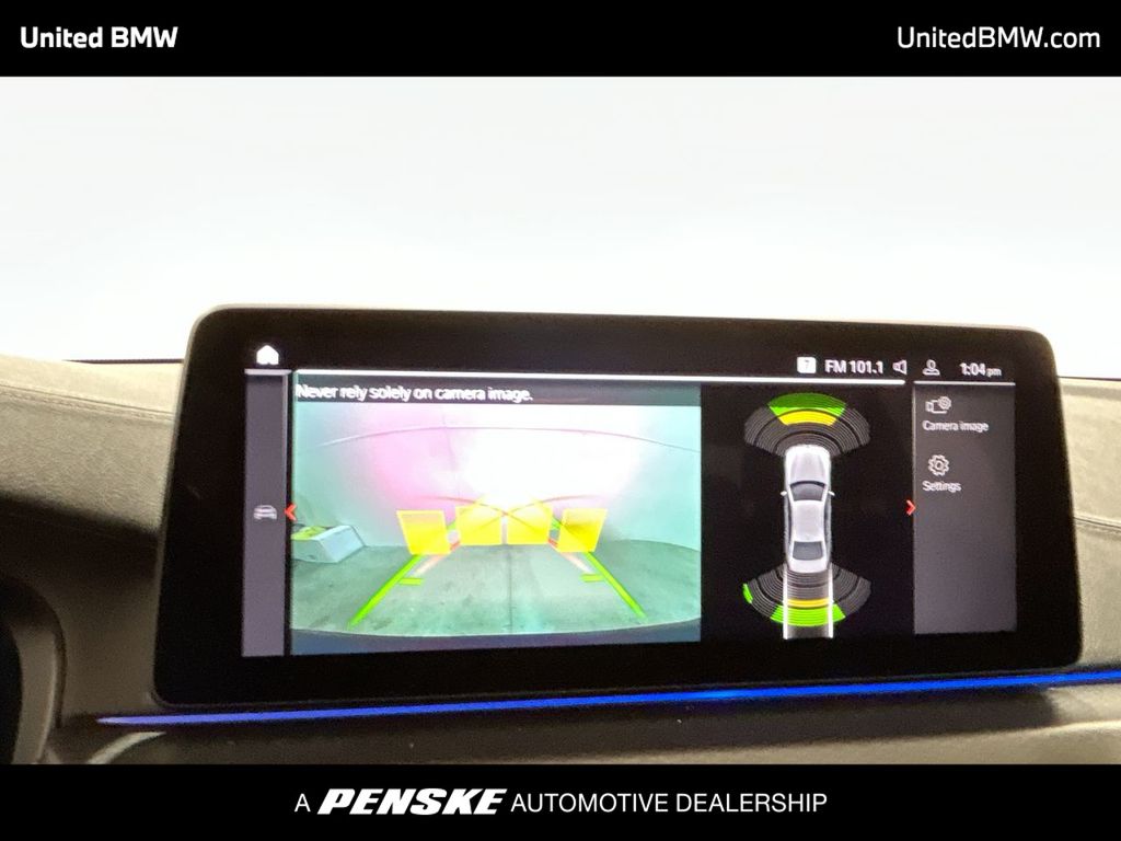 Thumbnail: 2023 BMW 5 Series - 17