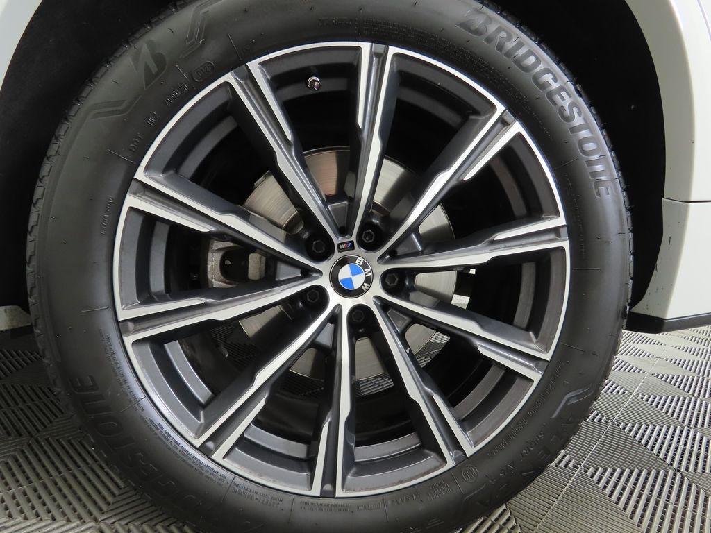 Thumbnail: 2024 BMW X5 - 31