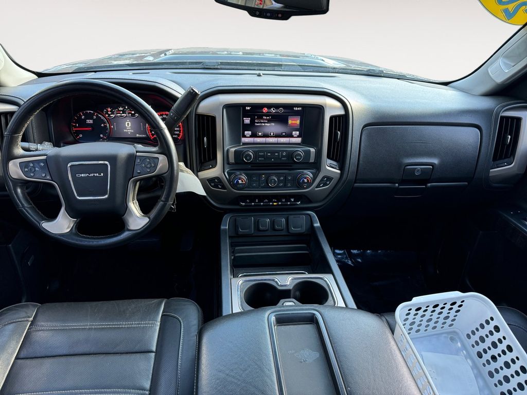 2015 GMC Sierra 3500HD Denali 10