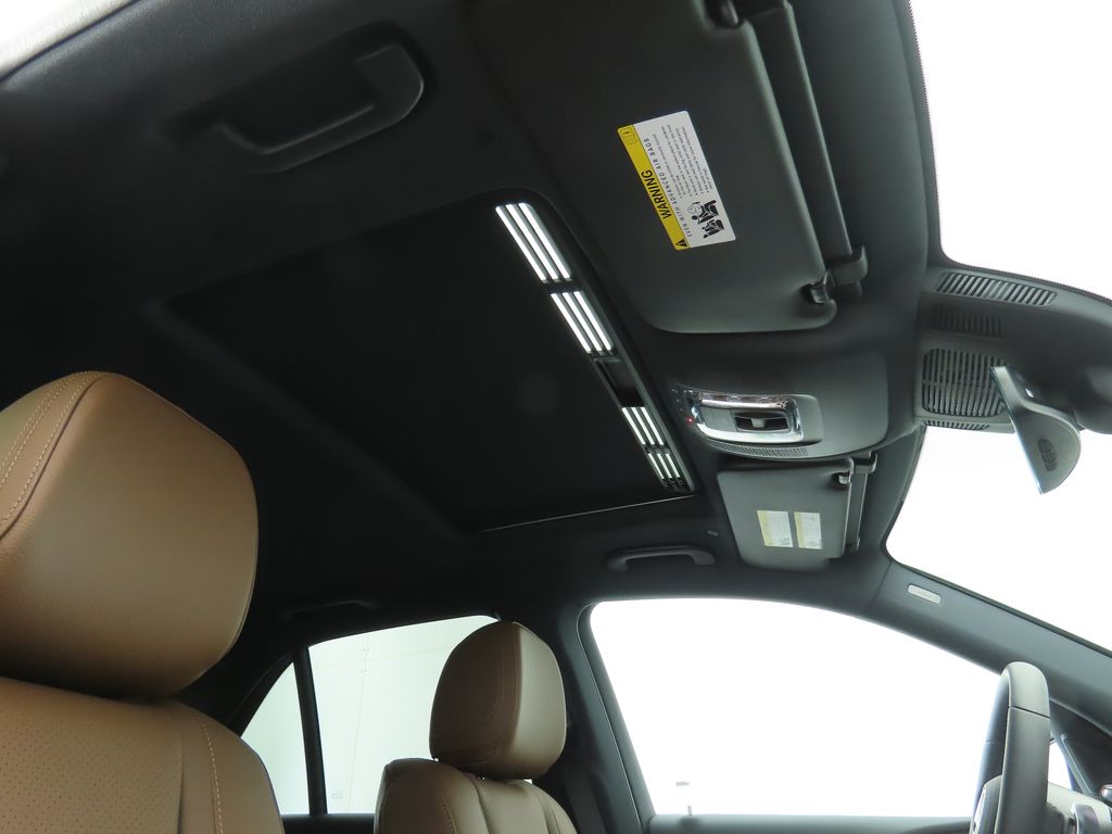 Thumbnail: 2025 Mercedes-Benz GLE - 18