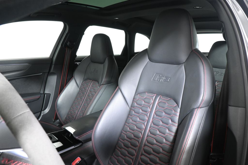 Thumbnail: 2023 Audi RS 6 - 16