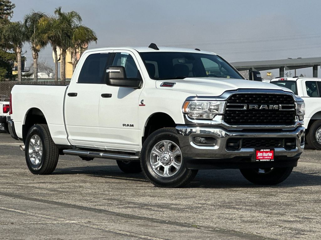 Bright White Clearcoat 2024 RAM 2500 Big Horn Crew Cab 4WD Pickup Truck Four-Wheel Drive 6-Speed Automatic