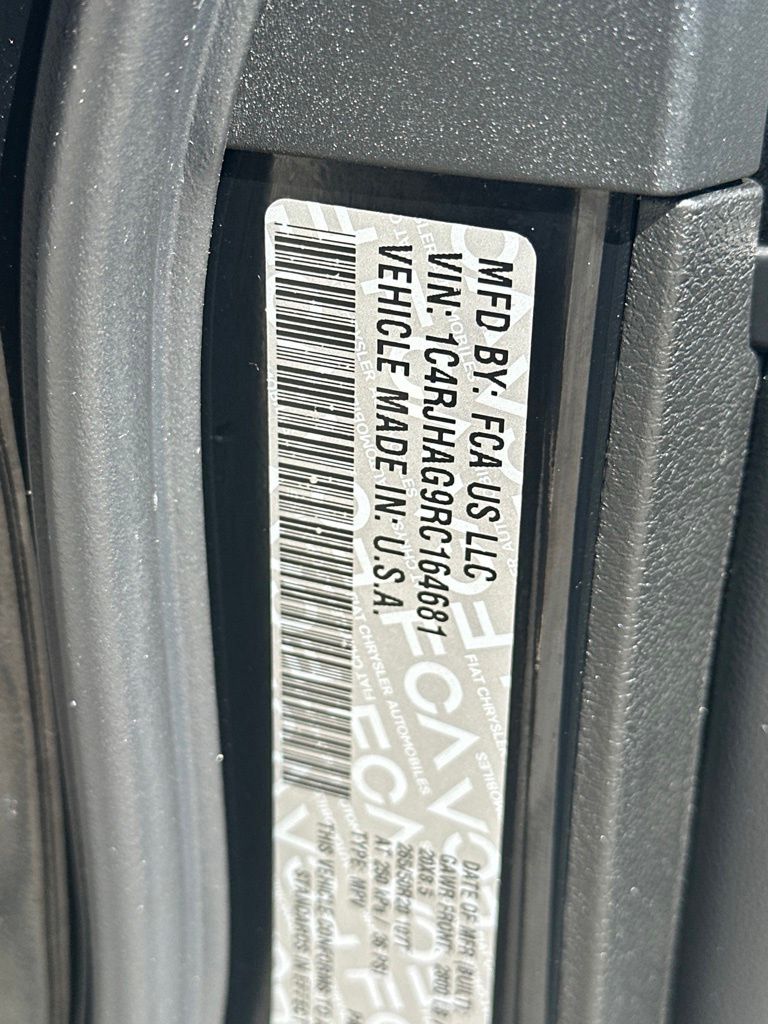 Used 2024 Jeep Grand Cherokee SUV