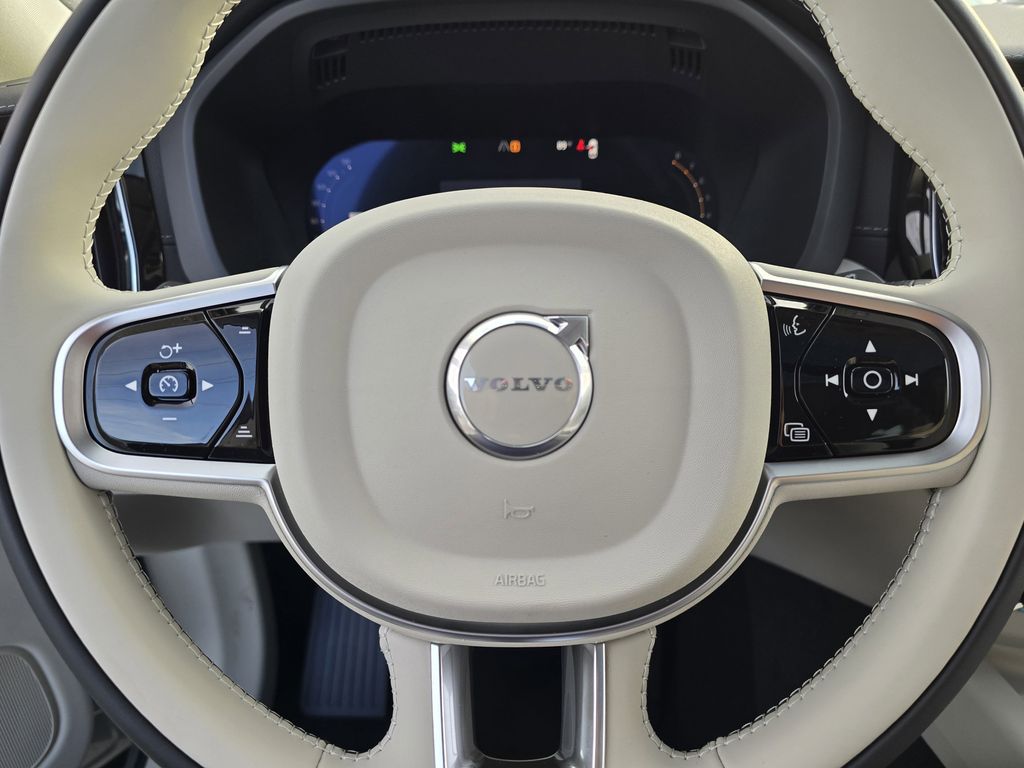 new 2026 Volvo XC60 car, priced at $61,935