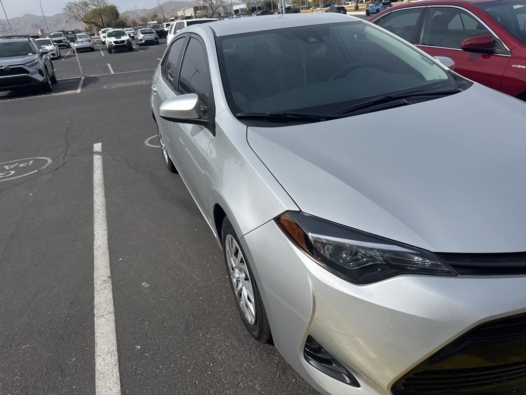 2019 Toyota Corolla LE 2