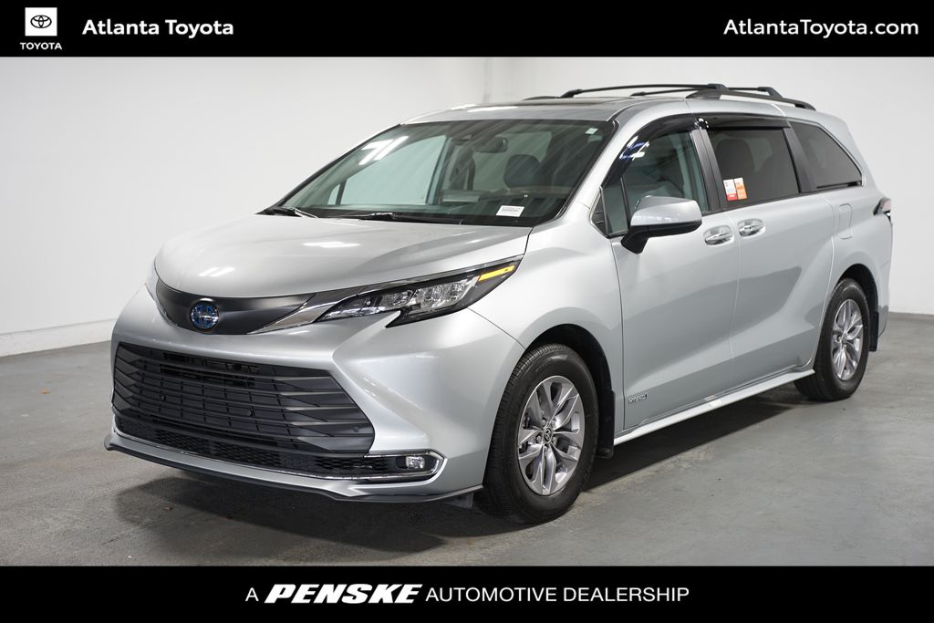 2021 Toyota Sienna XLE -
                Duluth, GA