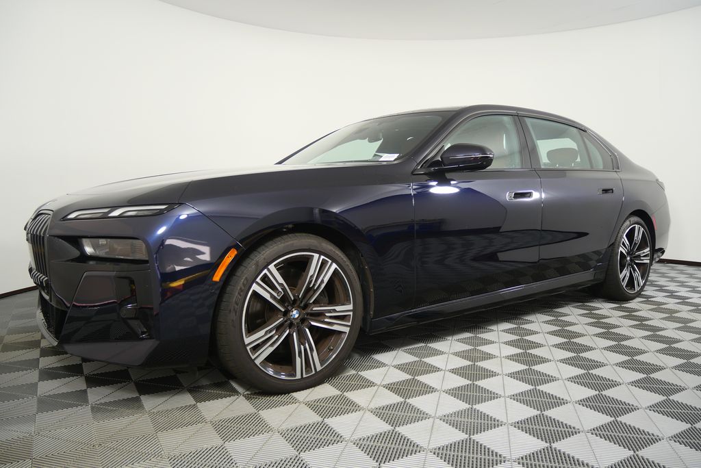 Thumbnail: 2023 BMW 7 Series - 7