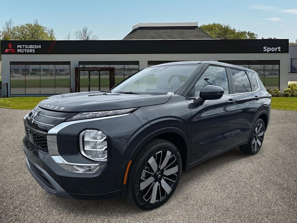 2025 Mitsubishi Outlander SE