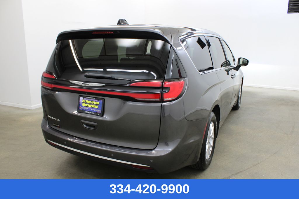 used 2023 Chrysler Pacifica car, priced at $17,499