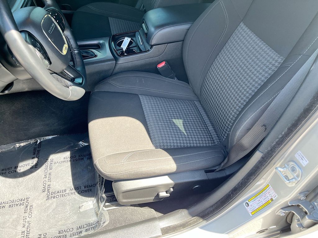 Used 2023 Silver Dodge SXT image 19