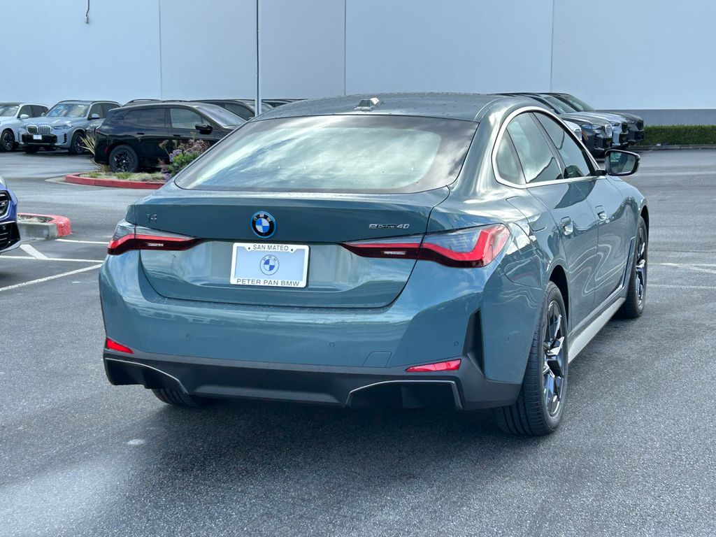 Thumbnail: 2025 BMW i4 - 5