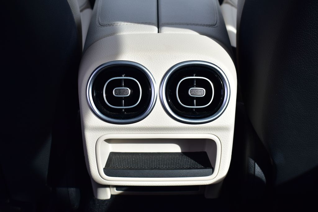 2022 Mercedes-Benz C-Class C 300 31