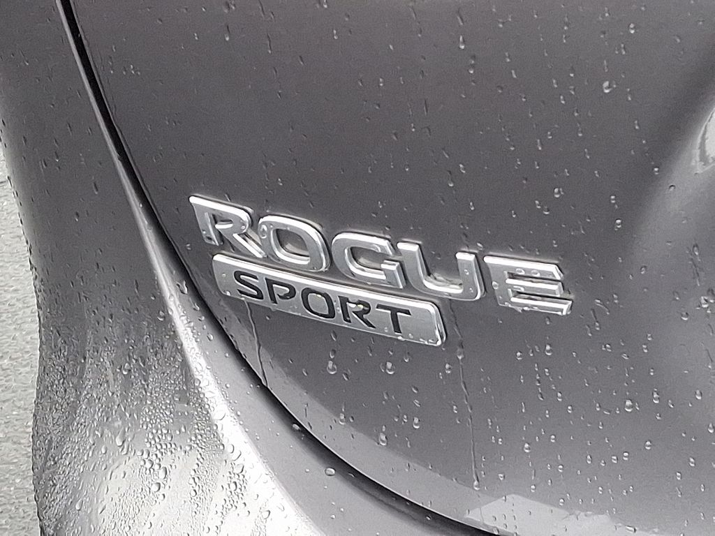 2022 Nissan Rogue Sport SV 30
