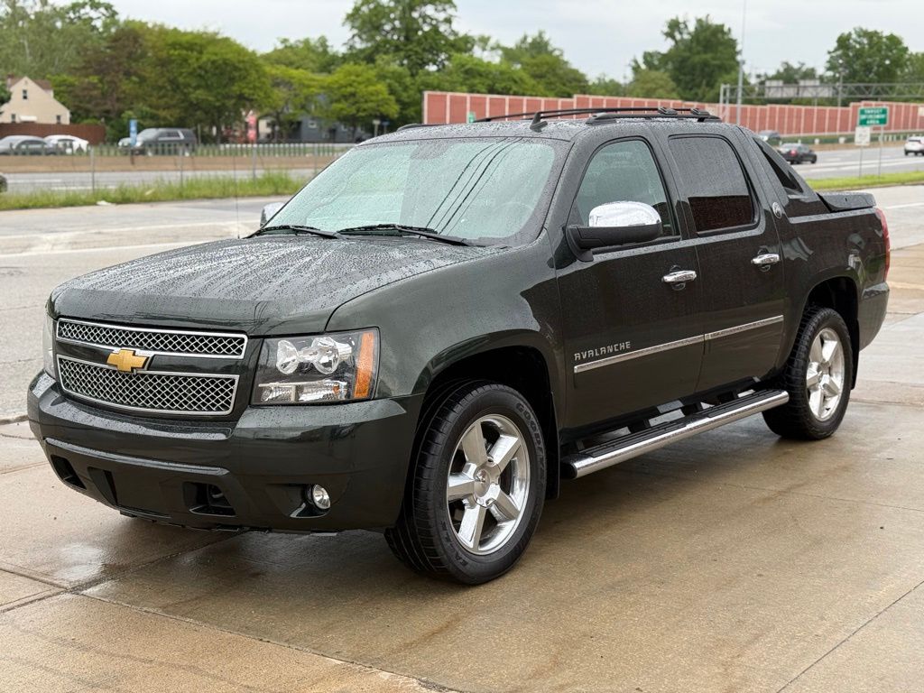 2013 Chevrolet Avalanche 4WD Avalanche LTZ's photo