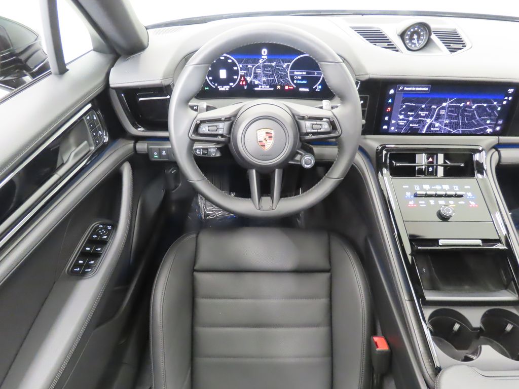 Thumbnail: 2025 Porsche Panamera - 15