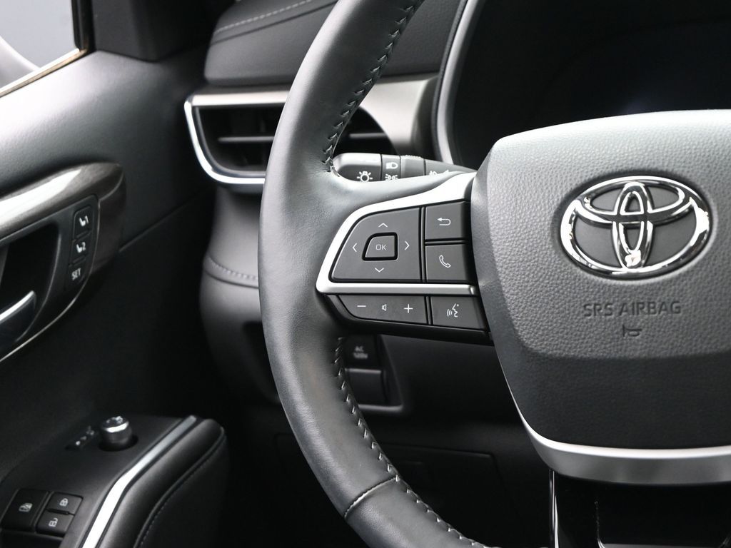 2023 Toyota Highlander Hybrid Limited