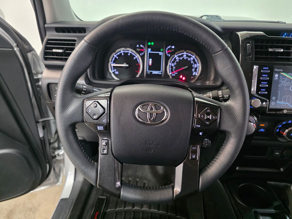 2022 Toyota 4Runner TRD Off-Road