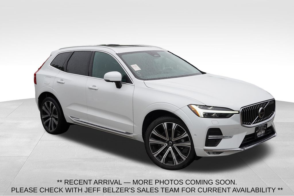 Crystal White Metallic 2023 Volvo XC60 B5 Ultimate Bright Theme AWD SUV / Crossover All-Wheel Drive Automatic