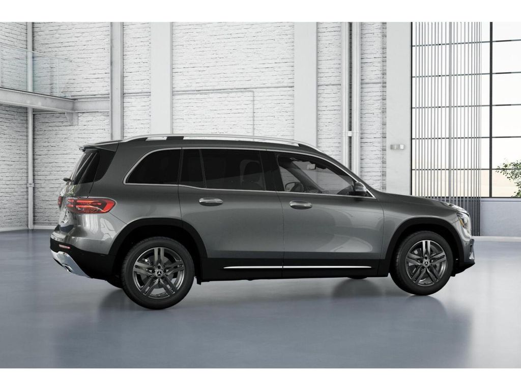 2025 Mercedes Benz GLB 250 4MATIC photo 18
