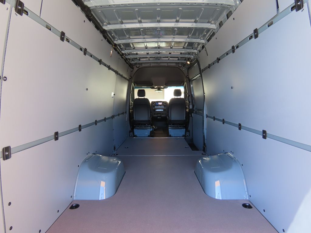 Thumbnail: 2026 Mercedes-Benz Sprinter - 30