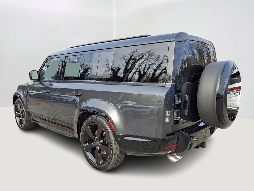 2025 Land Rover Defender 130 4