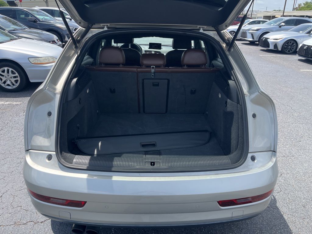 Thumbnail: 2017 Audi Q3 - 6