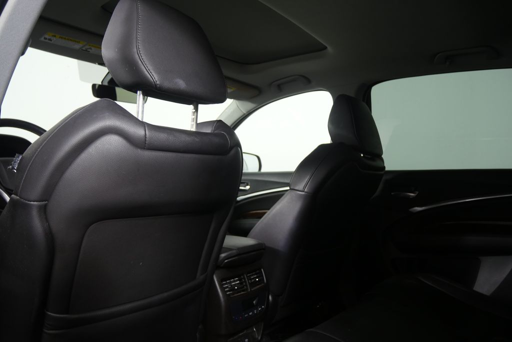 Thumbnail: 2018 Acura MDX - 15