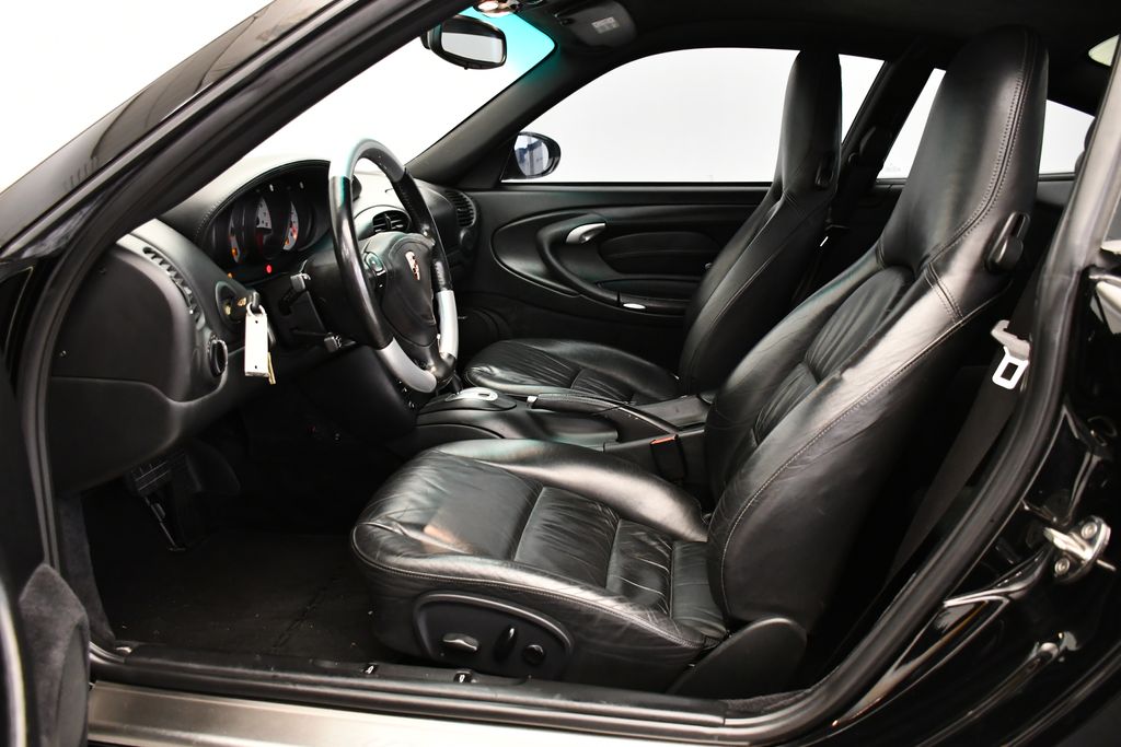 Thumbnail: 2003 Porsche 911 - 29