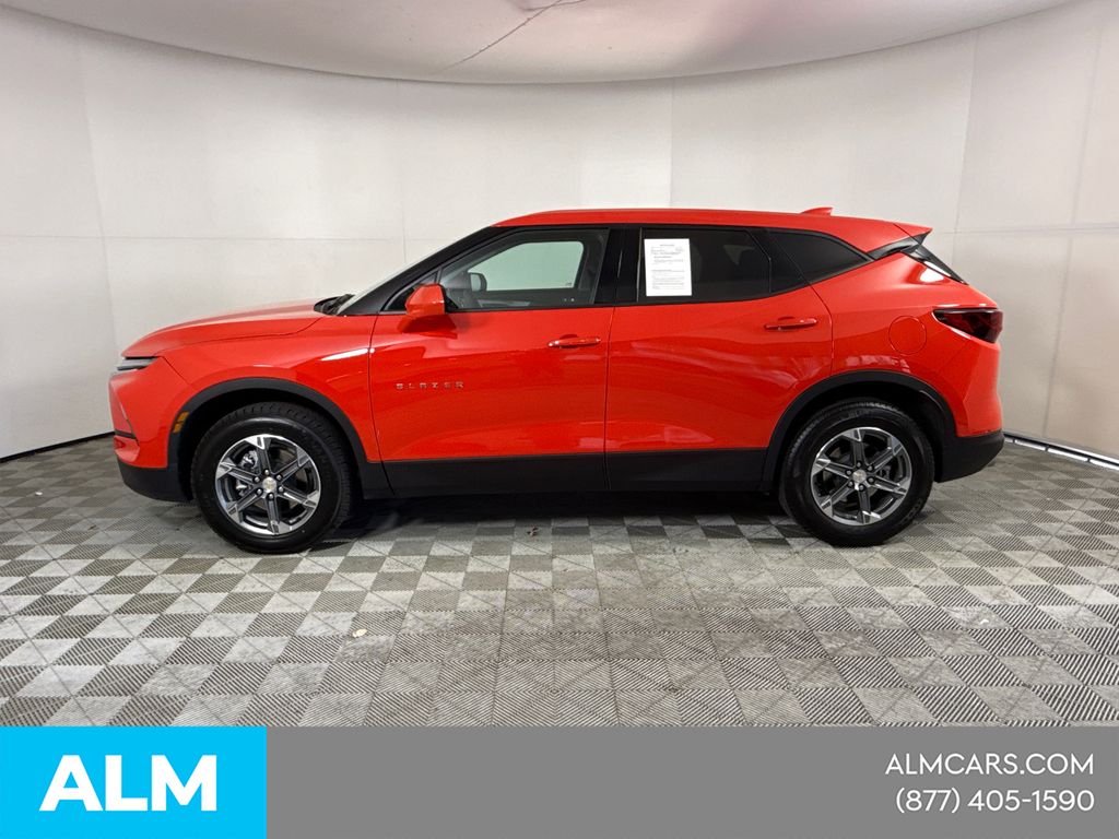 Used 2025 Orange Chevrolet LT image 10