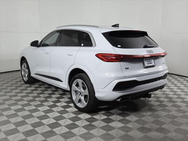 Thumbnail: 2025 Audi Q5 - 7