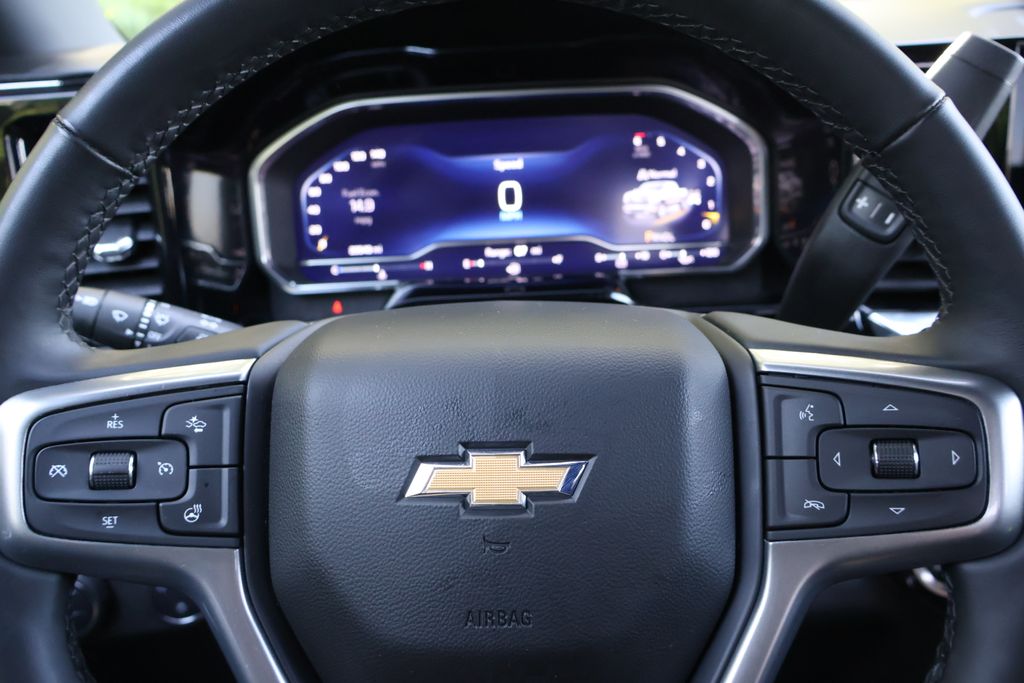 Thumbnail: 2024 Chevrolet Silverado 1500 - 30