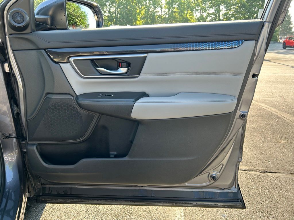 Thumbnail: 2017 Honda CR-V - 27