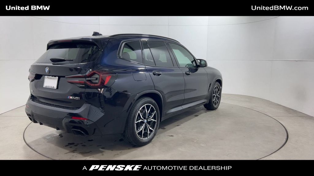 2023 BMW X3 M40i 8