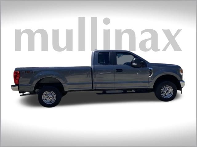 2022 Ford F-350SD XL photo